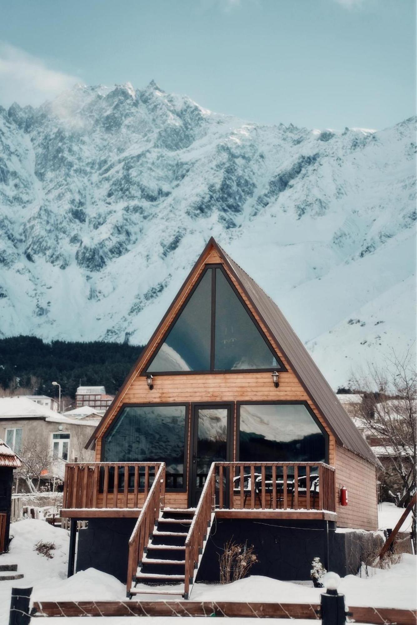 Hillside Kazbegi Apartment Exterior photo